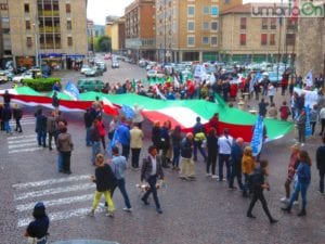 protesta-manifestazione-palazzo-spada-terni