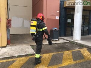 vigili-del-fuoco-ragioneria-cesi-istituto-tecnico-commerciale-fuga-gas