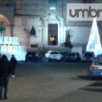 Auto parcheggiate a ridosso della Cattedrale