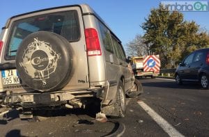 incidenti-in-serie-2-lungo-il-rato-direzione-terni-16-dicembre-2016