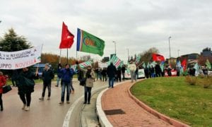 manifestazione-lavoratori-novelli-spoleto-1-dicembre-2016-8