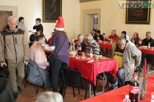 pranzo-di-natale-duomo-diocesi-vescovo-giuseppe-piemontese-foto-mirimao-25-dicembre-2016-21