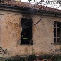 Terni, vigili del fuoco alla ex Camuzzi