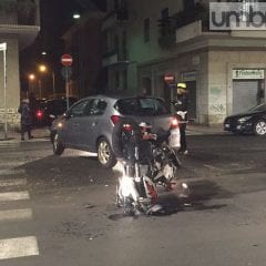 Schianto a Terni, motociclista ferito