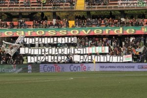 ternana-vicenza-mirimao_6129on-striscione-curva-nord