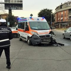 Ambulanza vs auto, incidente a Terni