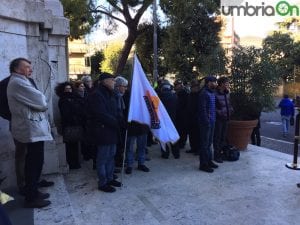 funerale Santoloci, Bandiera