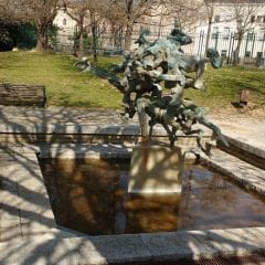 Santa Giuliana, fontana senza acqua