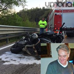 Moto contro auto, muore Luca Sbardella