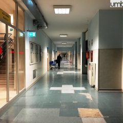 Ospedale Terni, l’informativa: «Posti Covid quasi terminati»