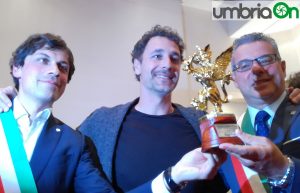 Raoul Bova a Perugia consegna Grifone d'Oro