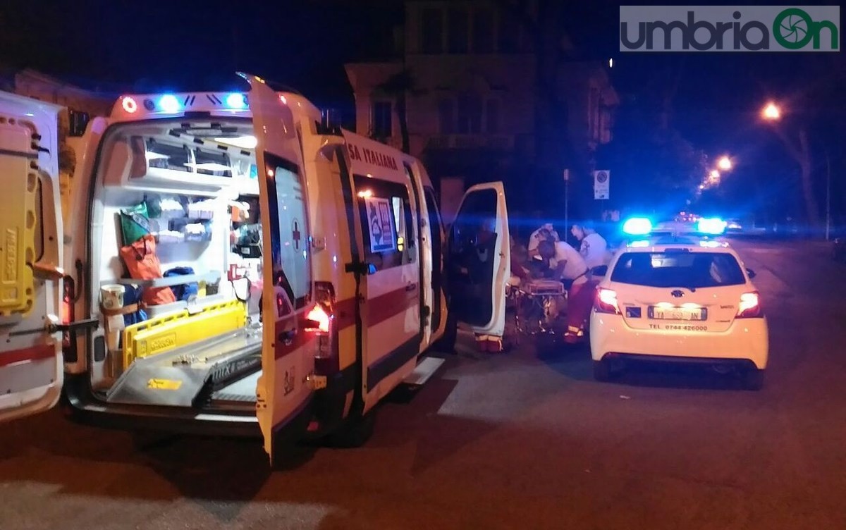 Terni, via Lungonera: investito clochard