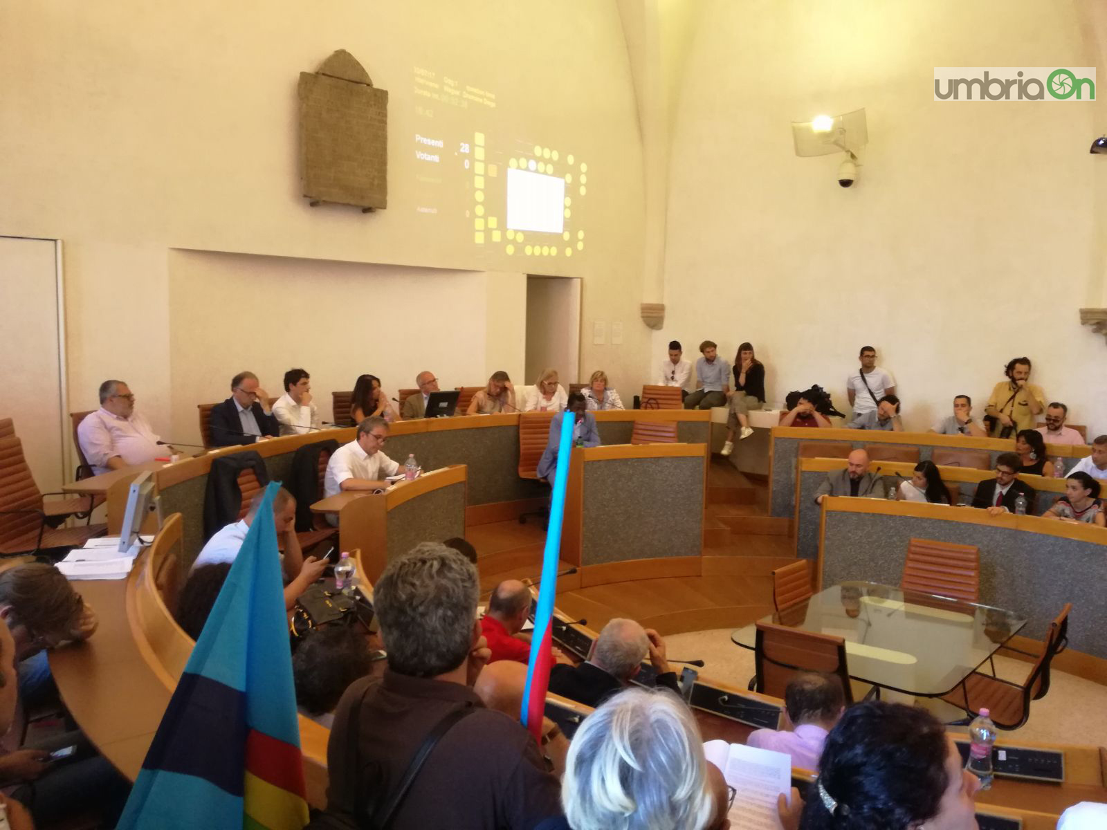 Perugia, in consiglio ‘processo’ a Romizi