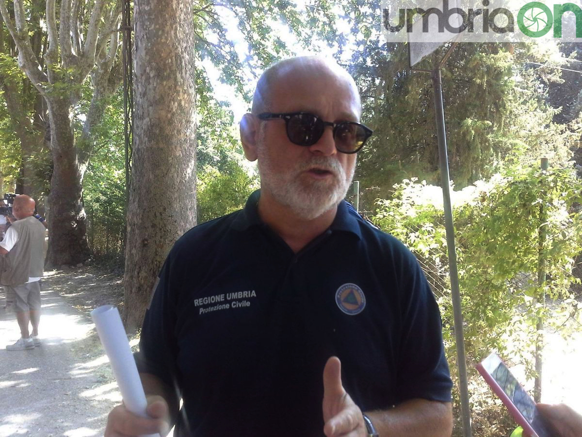 Norcia, Alfiero Moretti: «Negozi quasi pronti»
