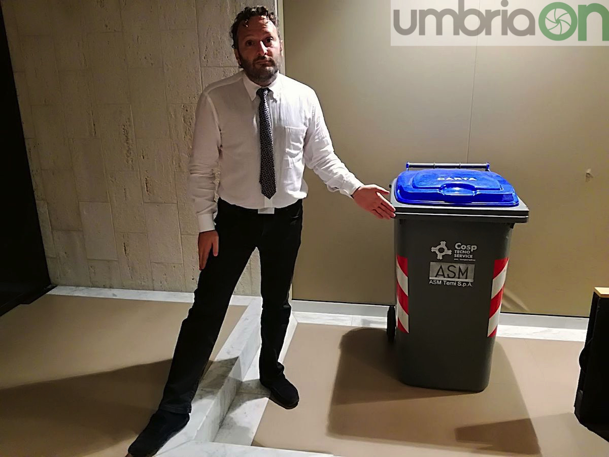 Umbria, bufera M5S: «Non ci intimidiscono»