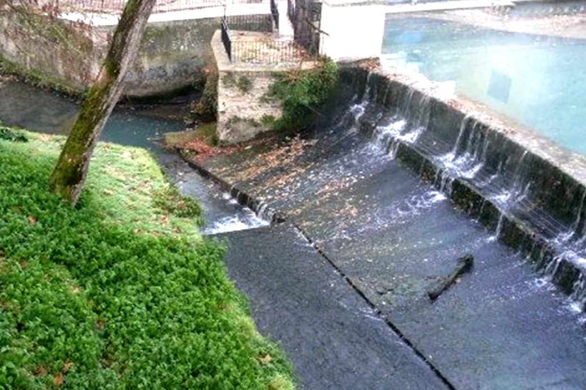 La cascata di Bevagna: com’era e com’è ora