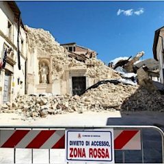 Terremoto, ferragosto in mezzo alle macerie