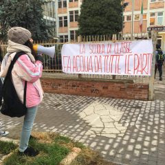 Perugia, liceo allagato: protesta degli studenti