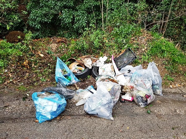 Terni, alcuni volontari combattono il degrado