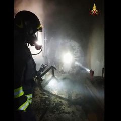Foligno, fuoco in casa: scatta l’emergenza