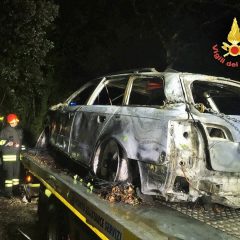 Spoleto, brucia auto: indagini a tappeto