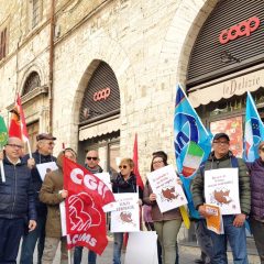 Coop, anche a Perugia protesta per il rinnovo