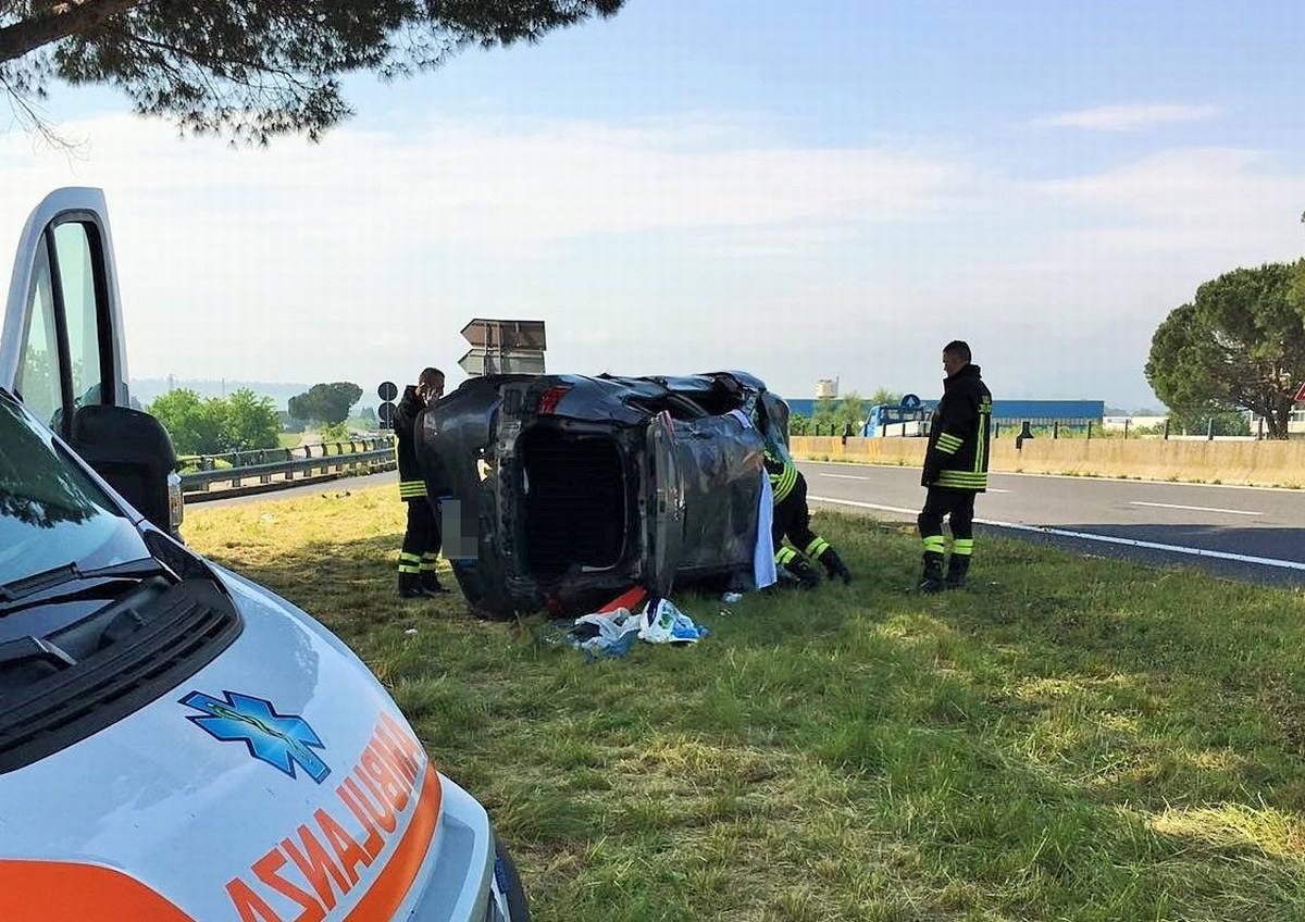 E45, fuori strada con l’auto: ferito reatino