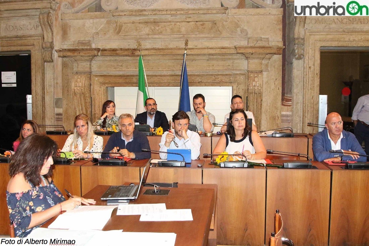 Terni, giunta comunale fra compensi e lavoro umbriaON Terni, giunta comunale fra compensi e lavoro umbriaON