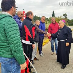 Sangemini, vescovo fra i lavoratori in sciopero