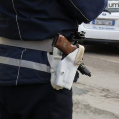 Terni-Narni, agenti polizia Locale aggrediti: «Servono spray e body cam»