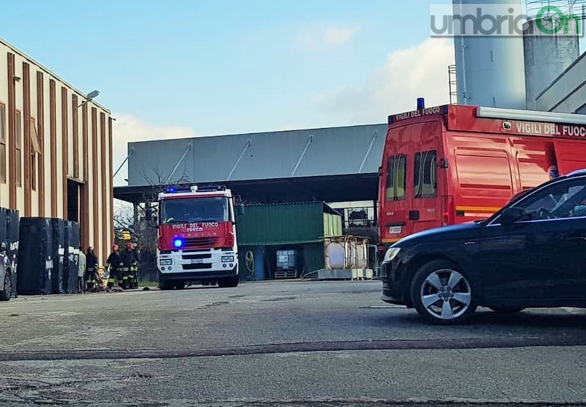Terni, fusto deformato mette in allerta il 115