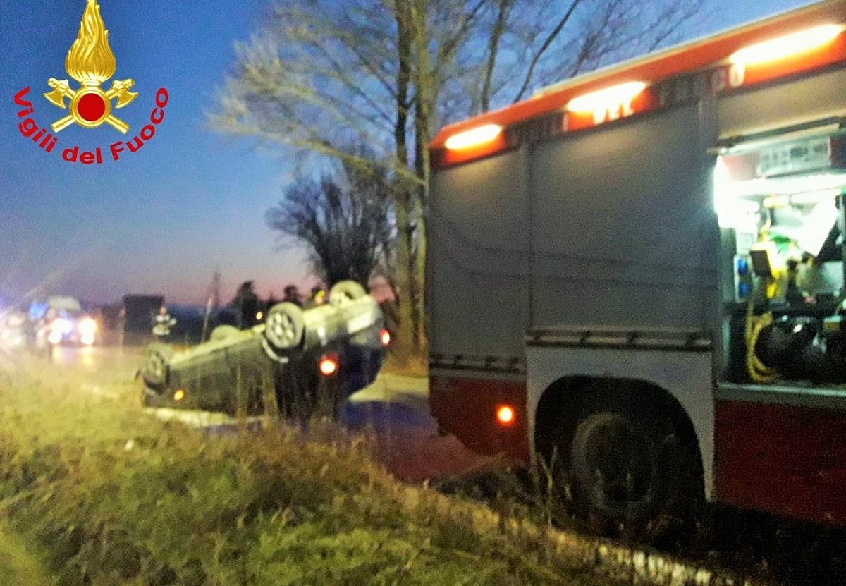 Perugia, incidente all’alba: gravi 2 giovani