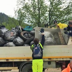 Monte Subasio pulito da sessanta volontari