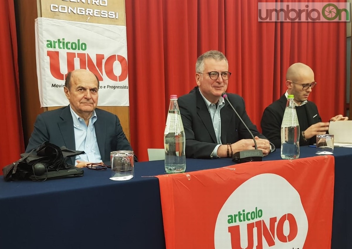 Bersani a Terni: «Non buttiamo via tutto»