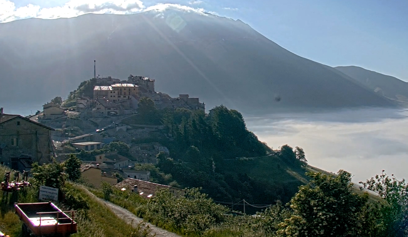 Castelluccio, riattivata la webcam sul borgo