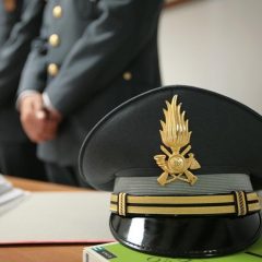 Mezzo chilo di hashish nella microcar: 18enne arrestato
