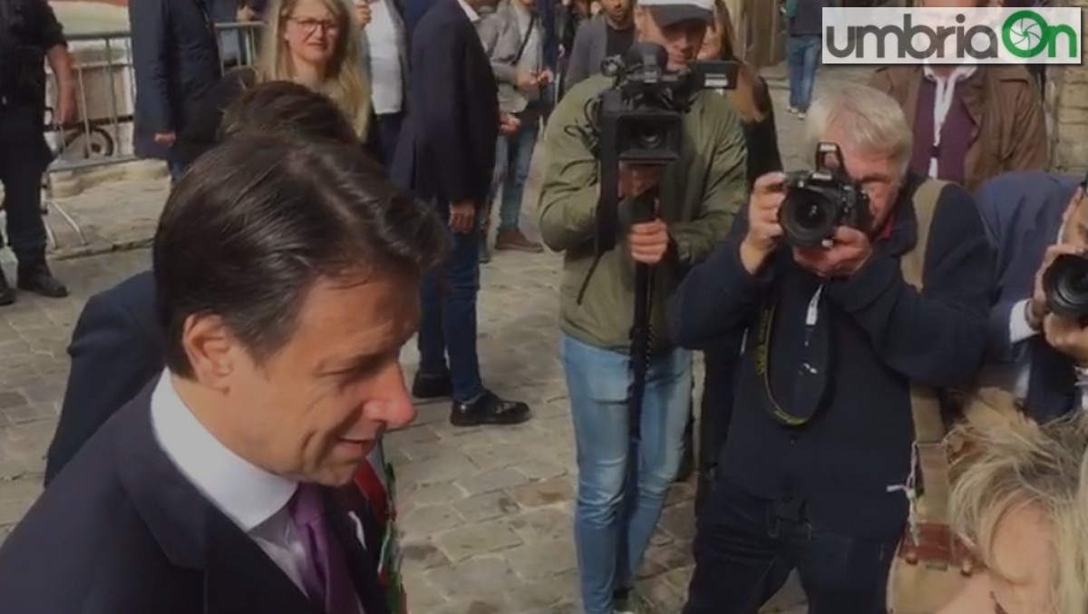 Premier Conte a Narni: «Problema è lunedì»