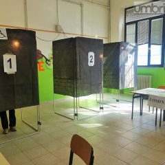 Umbria: affluenza-flop al referendum. Debole alle amministrative