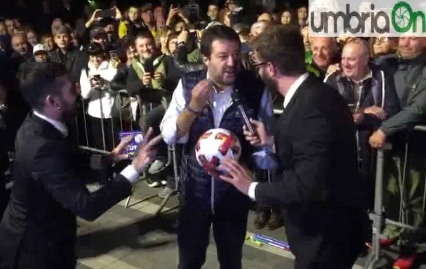Le Iene, Salvini e la prova calcio a Terni