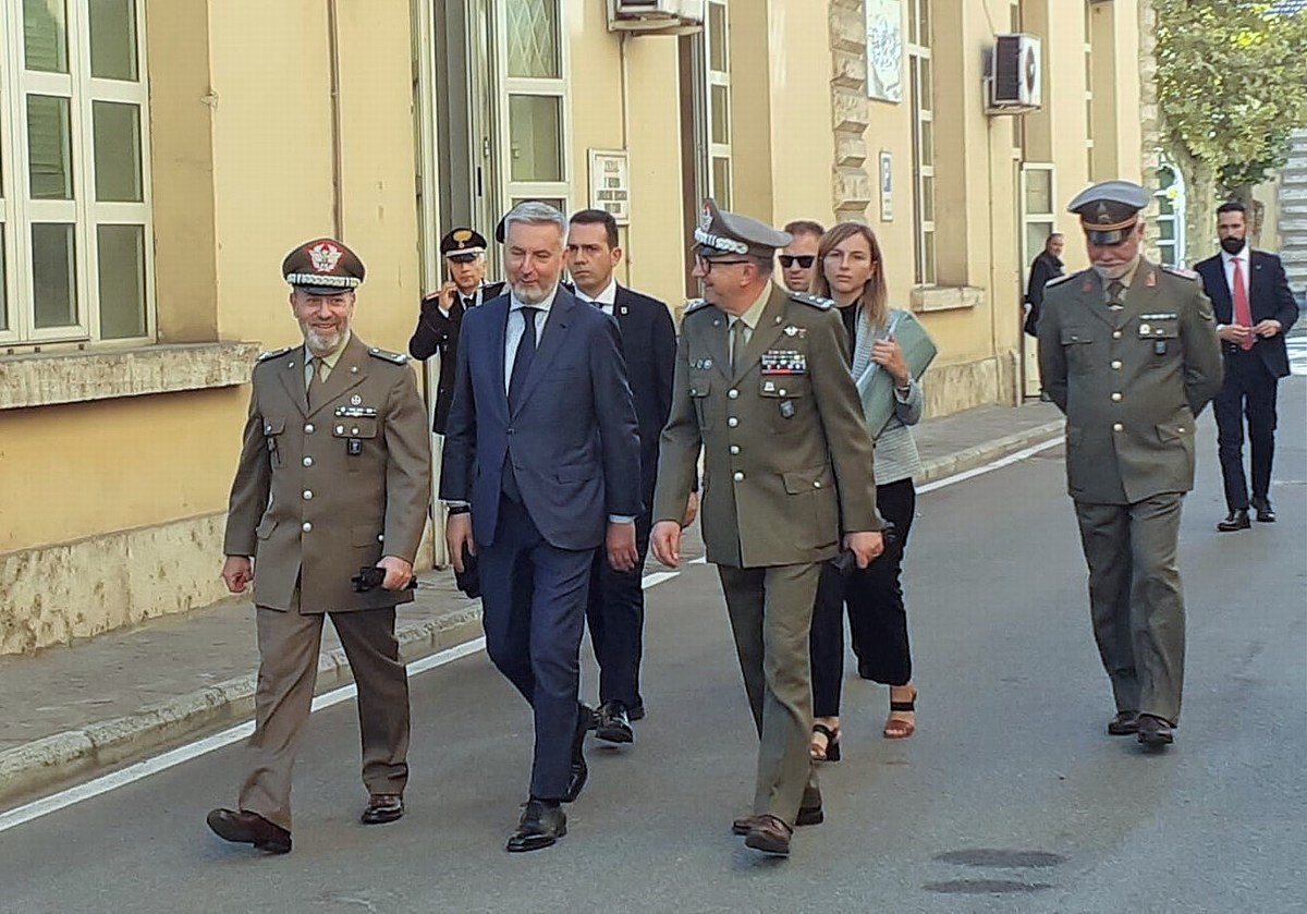 Video – Il ministro Guerini visita il Pmal