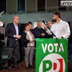 Il Pd: «Non lasciate l’Umbria alla destra»