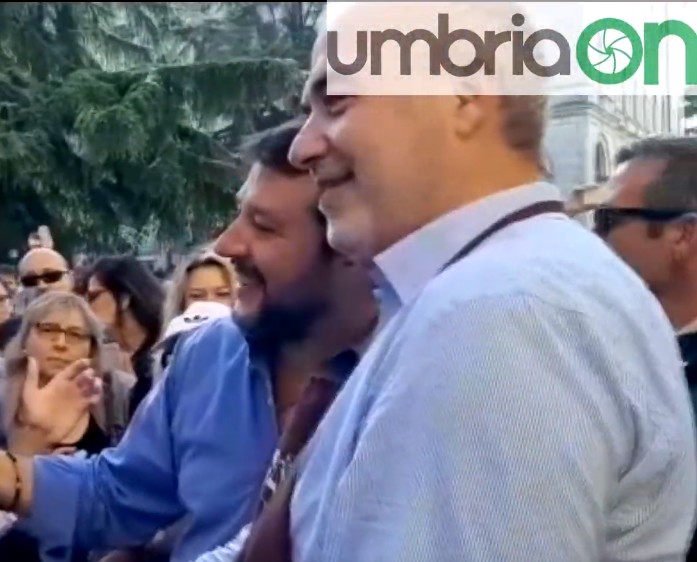 Salvini Eurochocolate, selfie e proclami