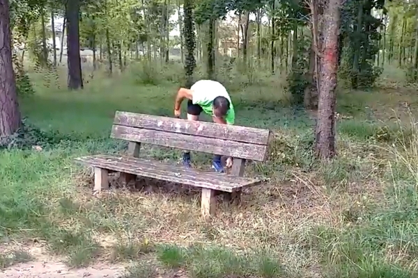 Perugia, parco sporco? Lo pulisce il runner