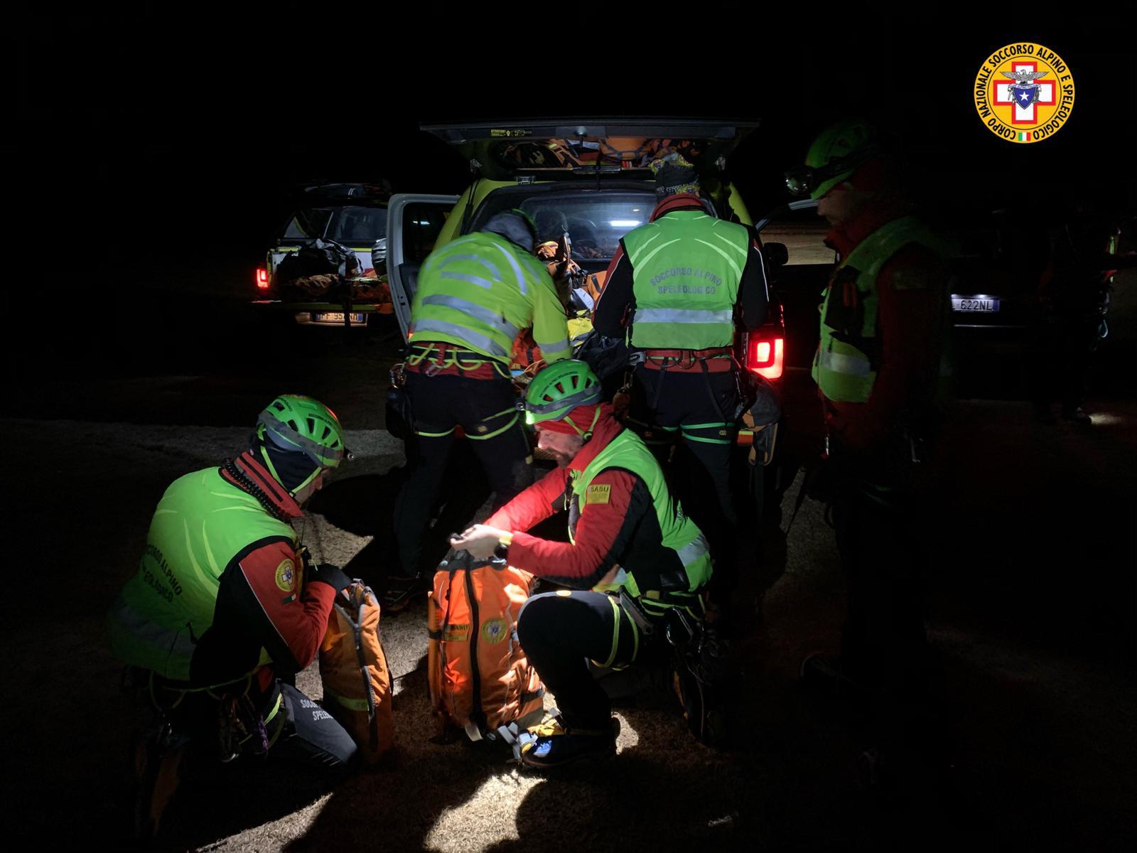 Due monaci dispersi, salvati sul Vettore