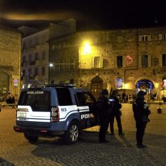 Terni: compra alcolici e li vende a minorenni. Multa da 160 euro
