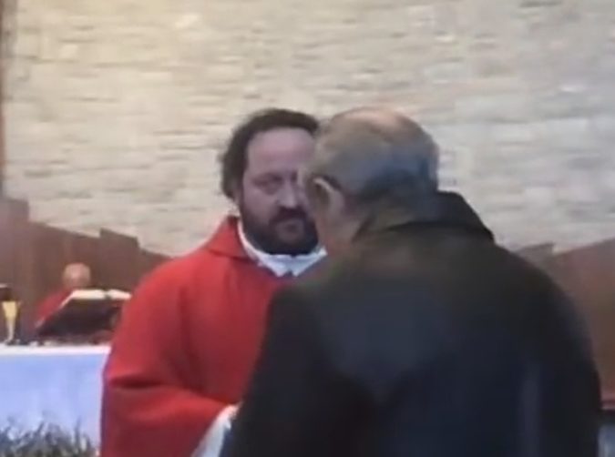 Marsciano, il video con le sette comunioni