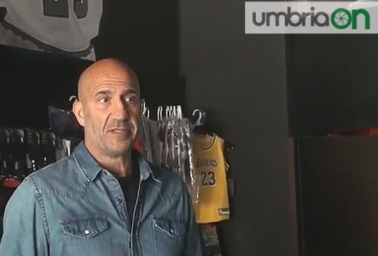 Il dramma di tanti negozianti al dettaglio: «Fatturato abbattuto»