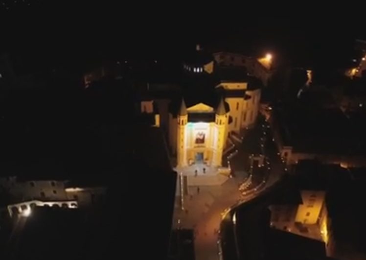 La fiamma di Santa Rita vola su Cascia