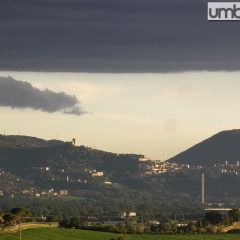 Meteo Umbria, prime piogge e temperature giù di 10 gradi