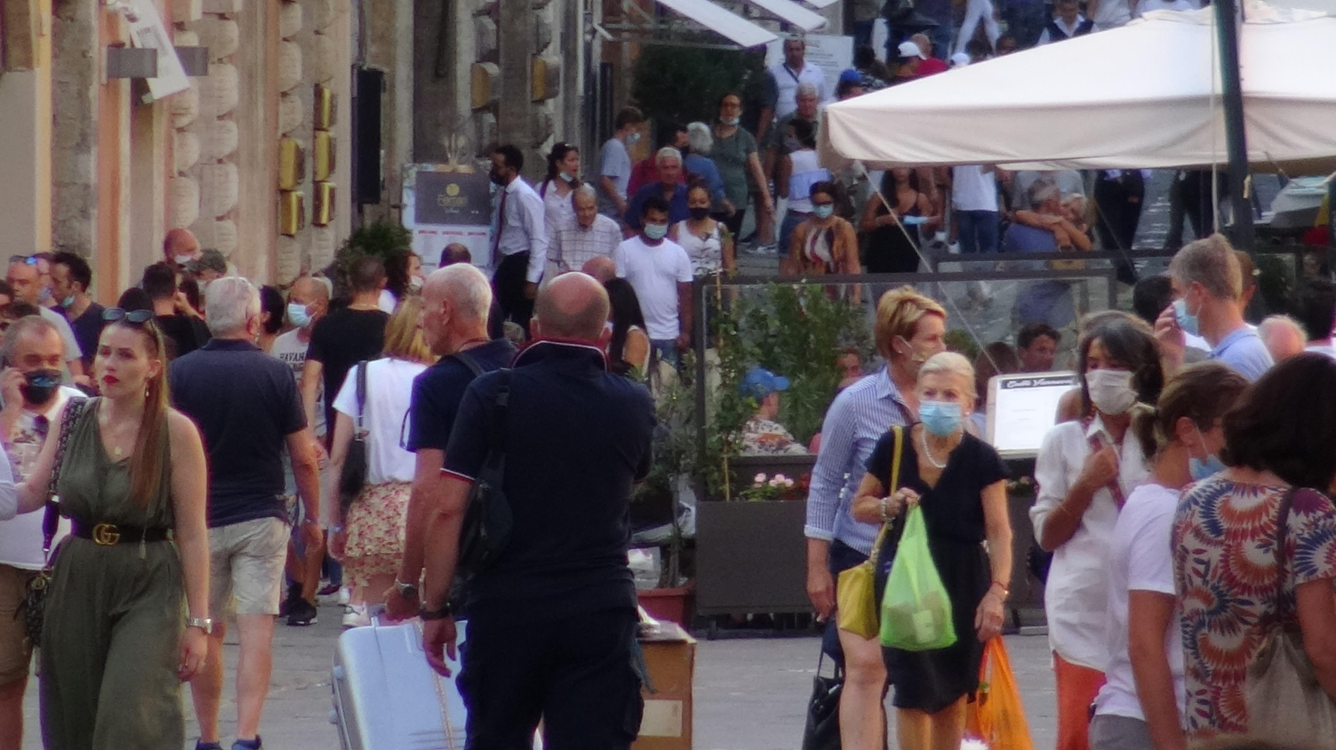 Obbligo mascherine, controlli da mercoledì
